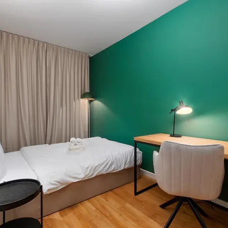 12th Floor With The River View By Bookinghost Lejlighed