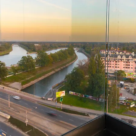 12th Floor With The River View Wroclaw